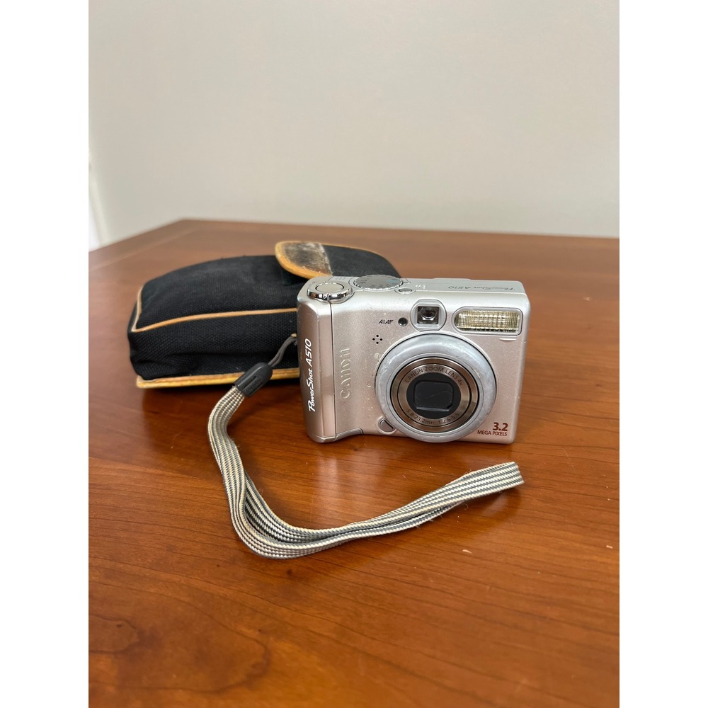 Canon PowerShot A510 Digital Camera Silver 3.2MP 4x Zoom with Case